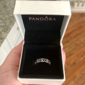 Pandora “Her Majesty” Ring with purple crystals